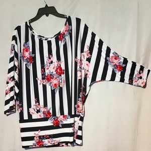 Ee:Some: XL black and white striped flowered blouse with ¾ Dolman sleeves